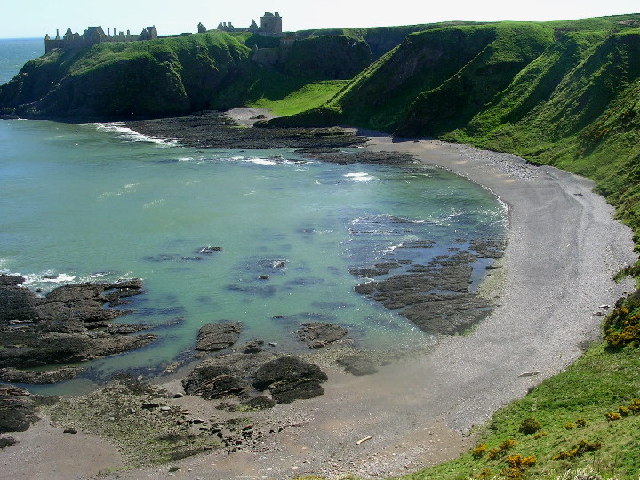 Dunnottar Kalesi ve koy