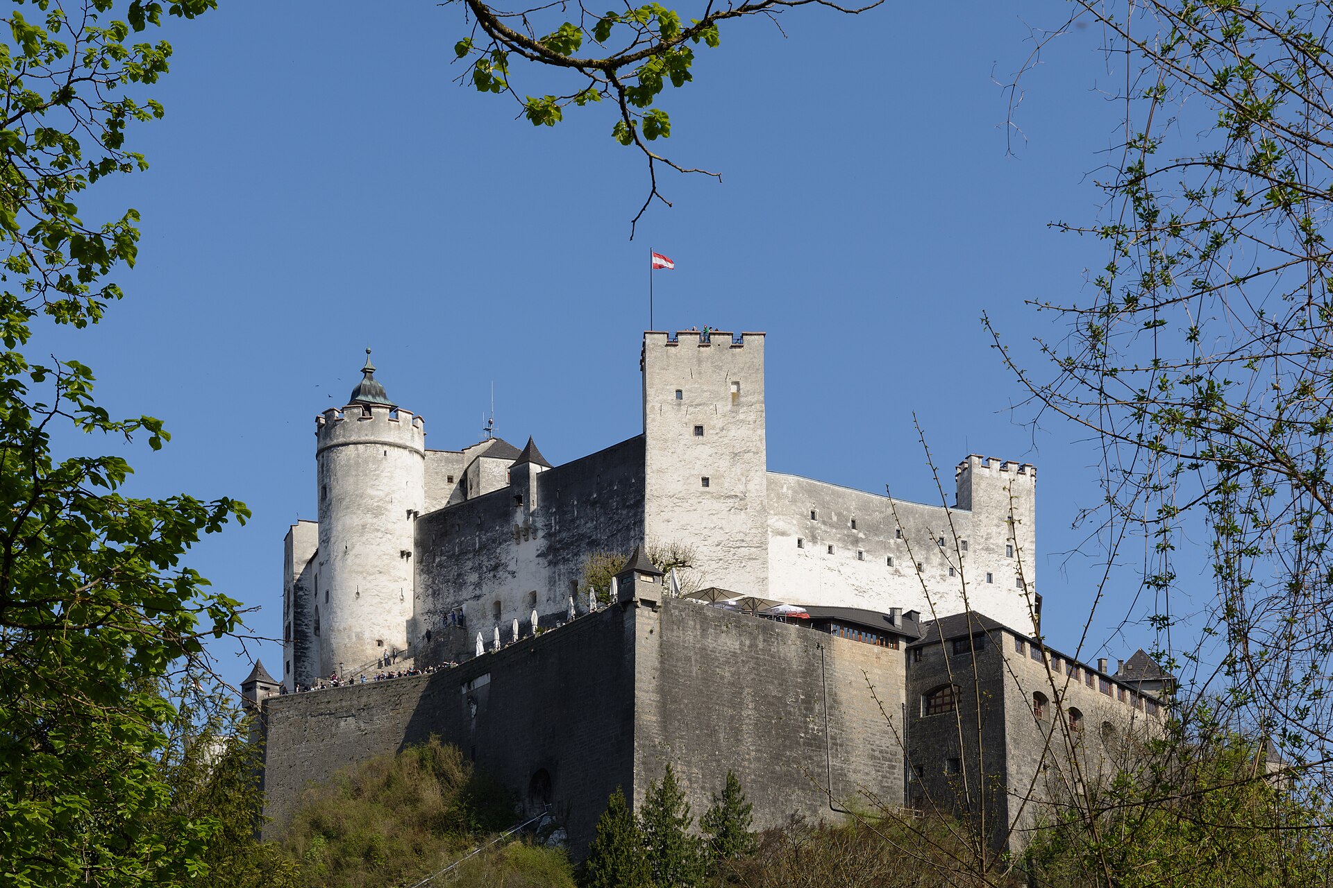 Hohensalzburg Kalesi batı cephesi