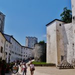 Hohensalzburg Kalesi iç avlusu