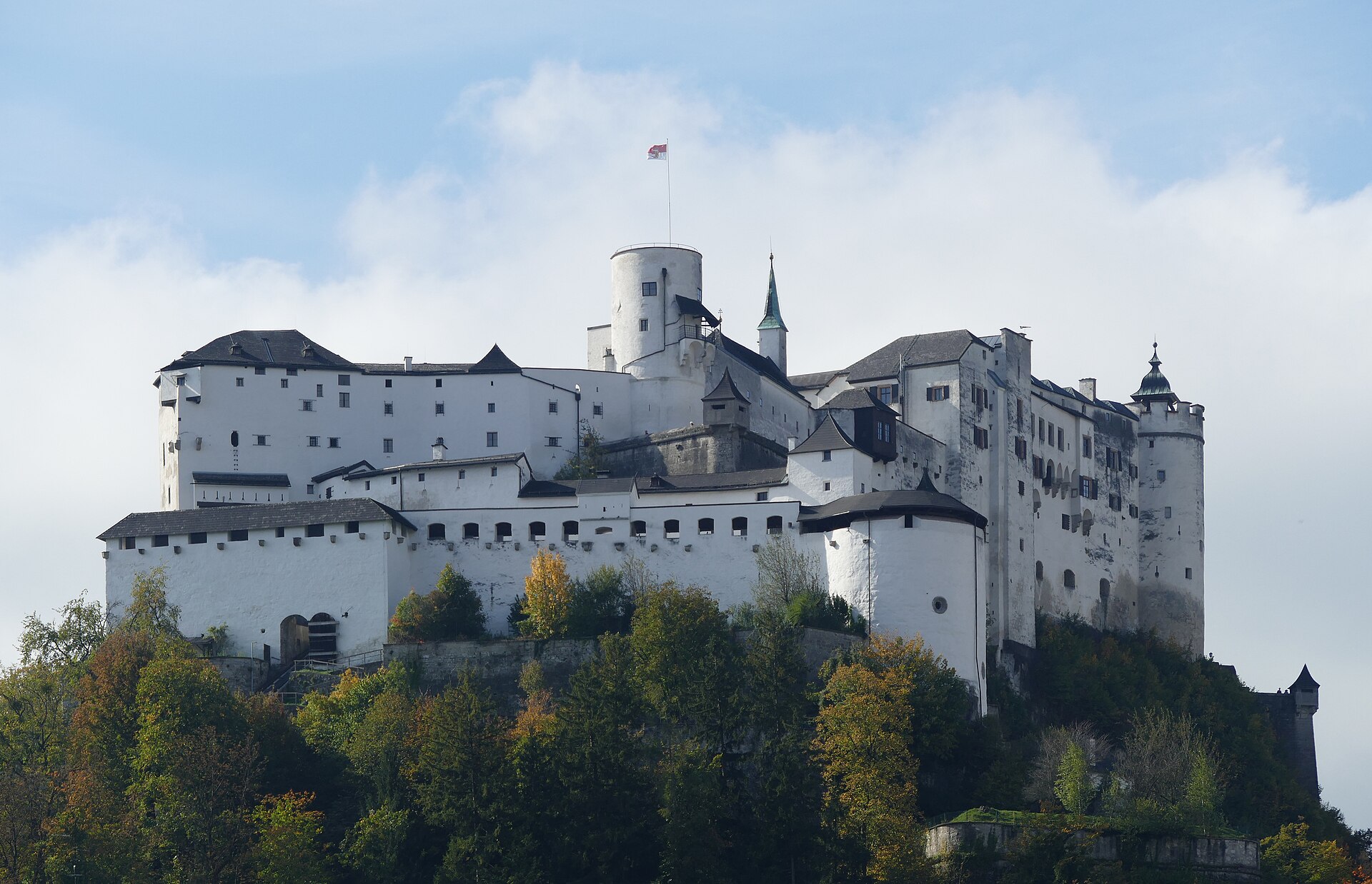 Hohensalzburg Kalesi kuzeydoğudan