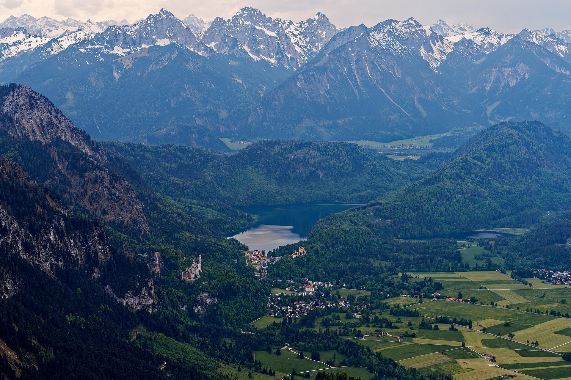 Hohenschwangau köyü ve şato