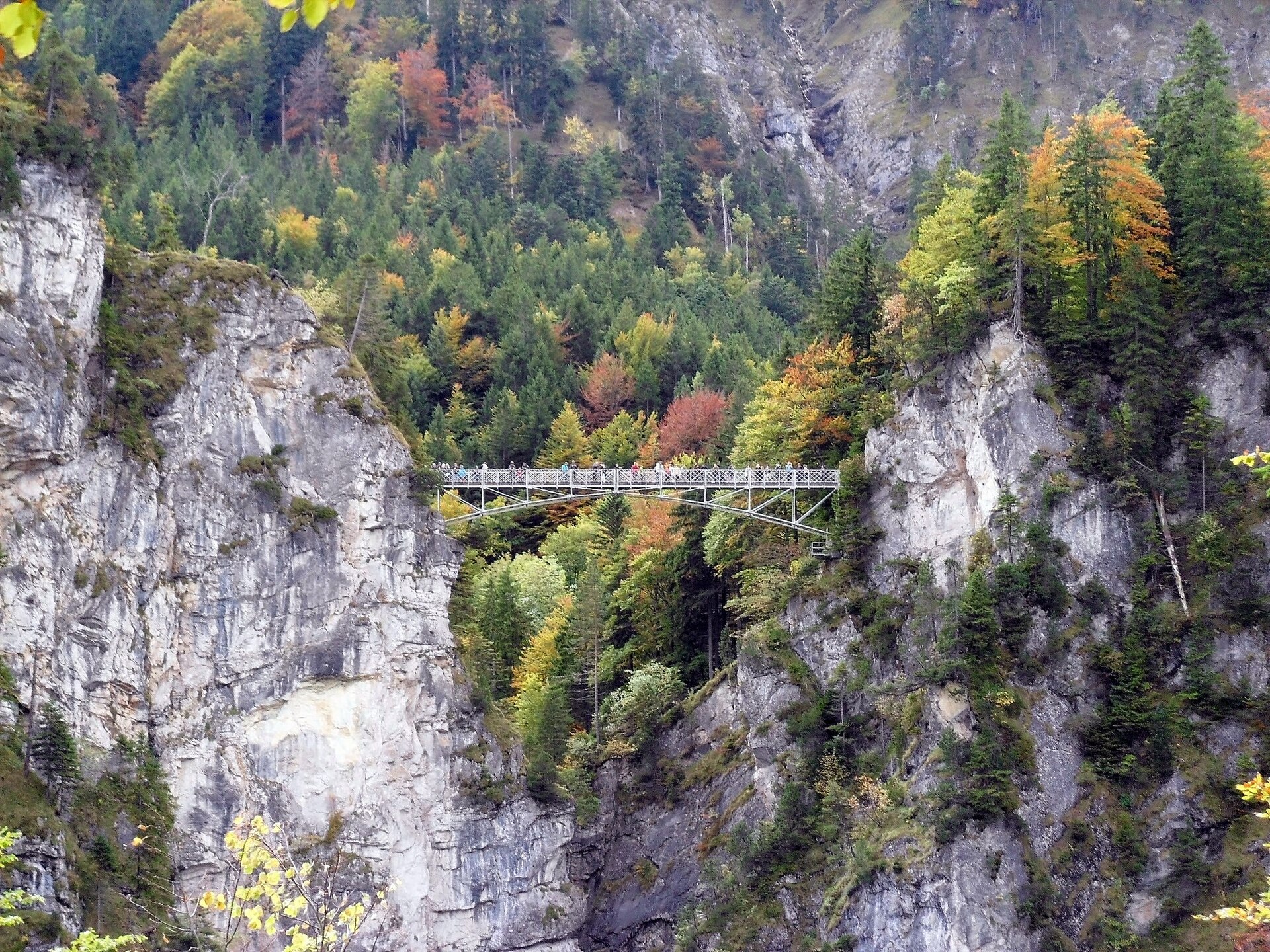 Hohenschwangau Şatosu sonbaharda