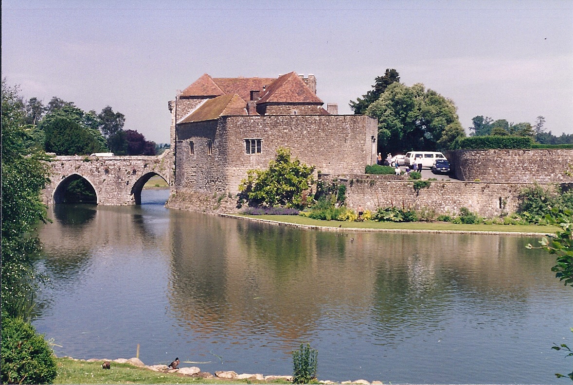 Leeds Kalesi kapı evi gatehouse