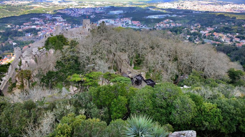 Mağribi Kalesi (Castelo dos Mouros): Sintra’nın Bin Yıllık Taş Yılanı