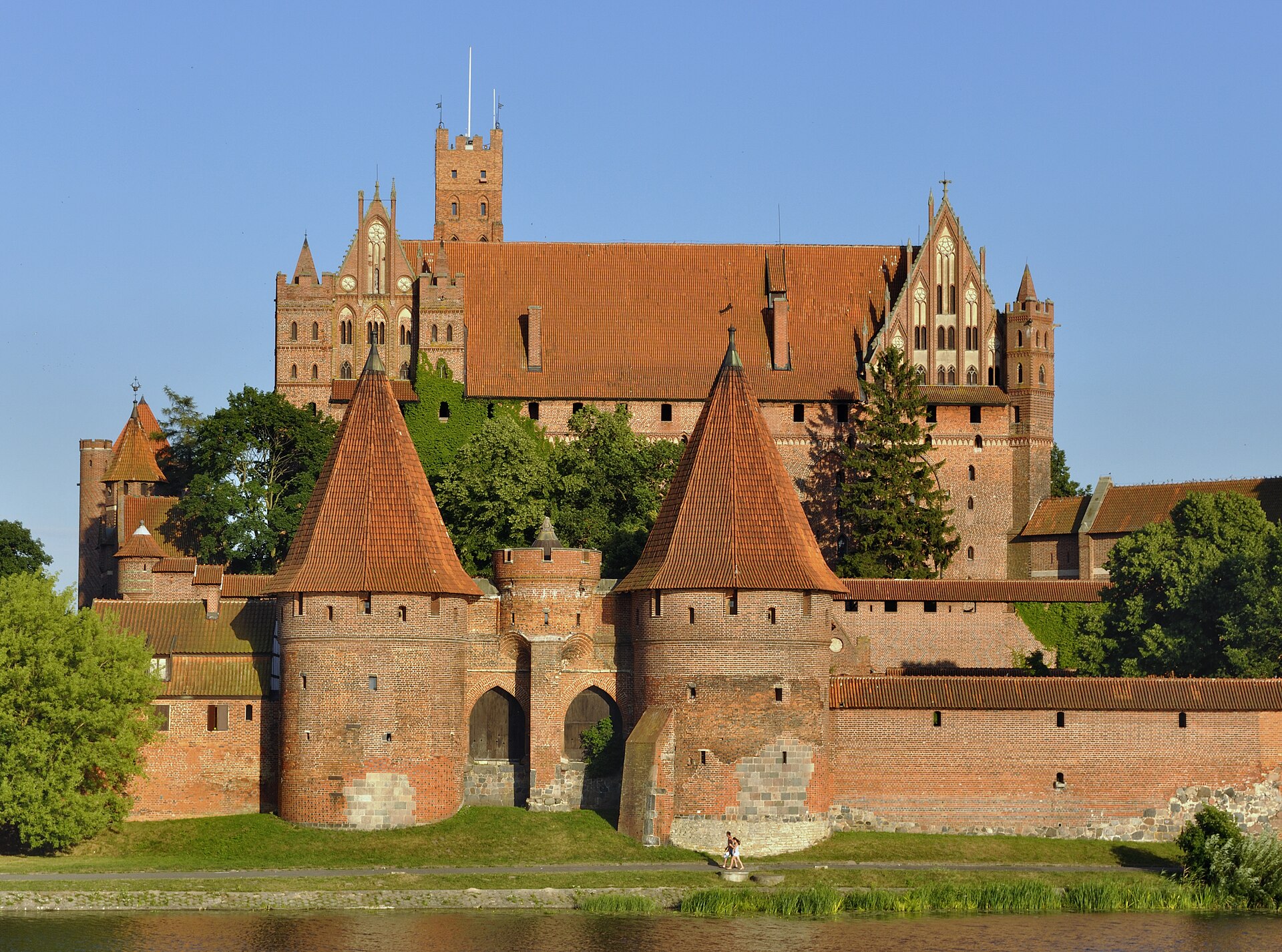 Malbork Yüksek Kale ve burçları
