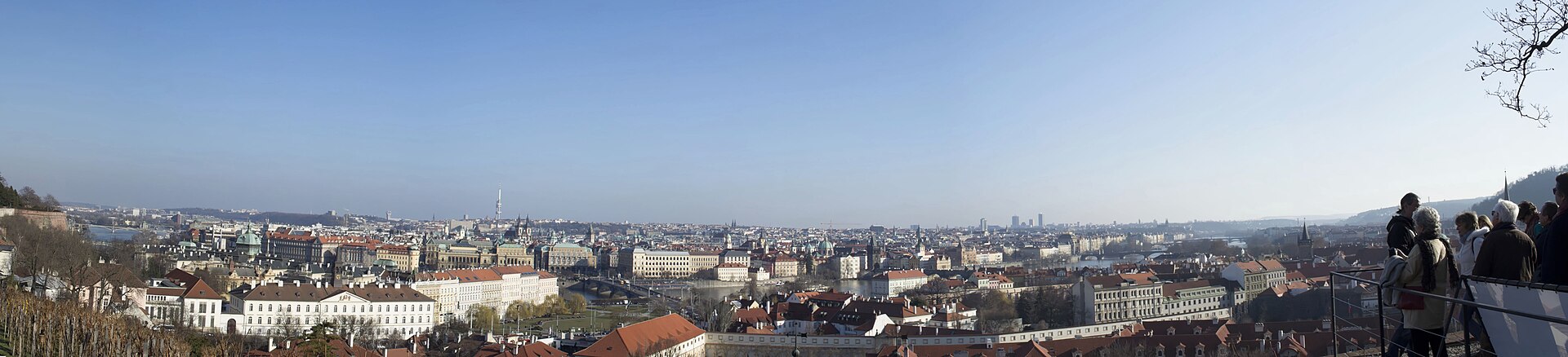 Prag Kalesi'nden şehir manzarası