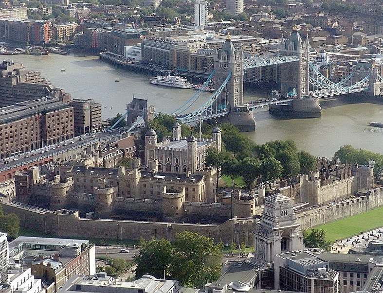 Tower of London havadan görünüm