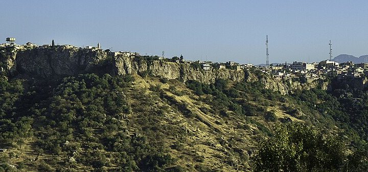 Amadiye Kalesi: Kayalık Tepe Üzerindeki Behdinan Başkenti