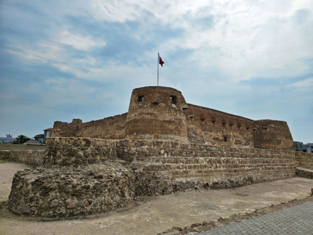 Arad Kalesi duvarları