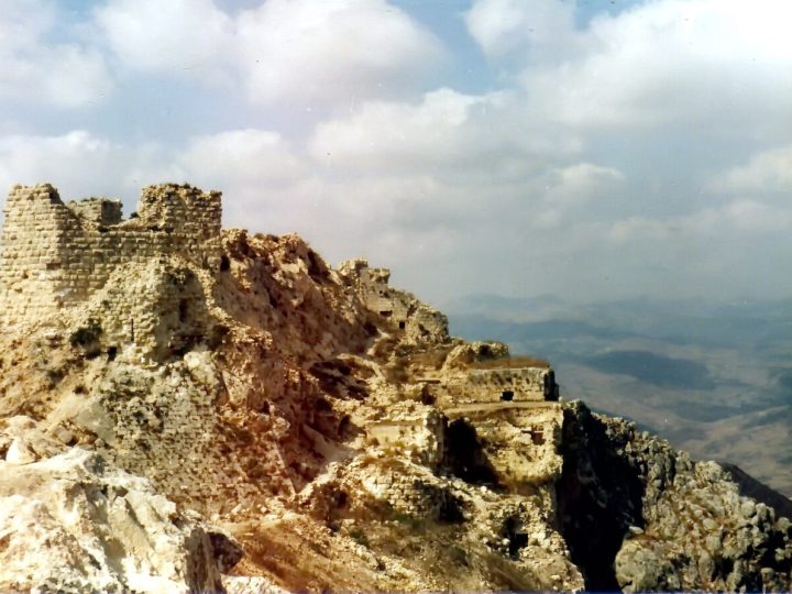Beaufort Kalesi (Kal’at el-Şakif): Litani Vadisine Bakan Kaya Kalesi