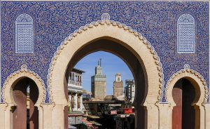 Bab Bou Jeloud ve minare