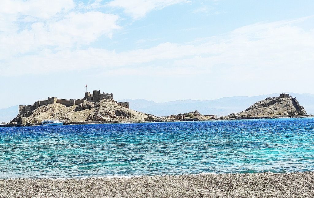 Firavun Adası'nda kale