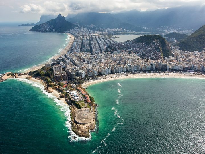 Forte de Copacabana: Dünyanın En Ünlü Plajının Ucundaki Kale