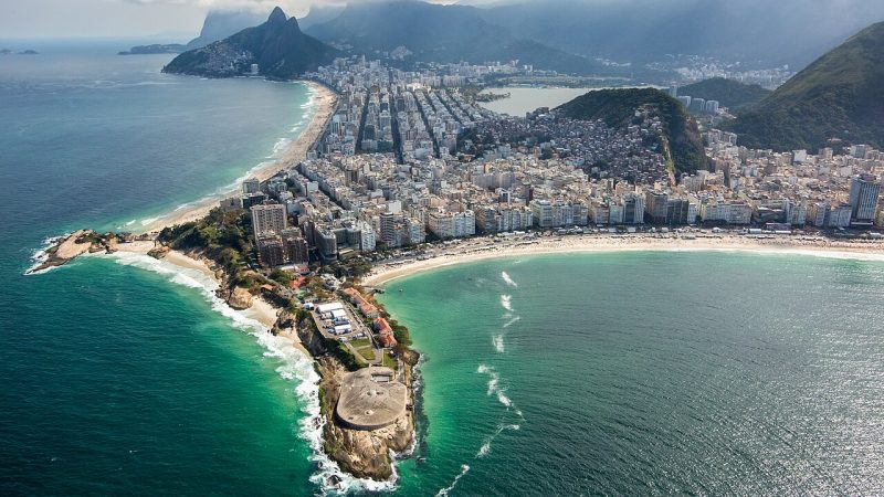 Forte de Copacabana: Dünyanın En Ünlü Plajının Ucundaki Kale