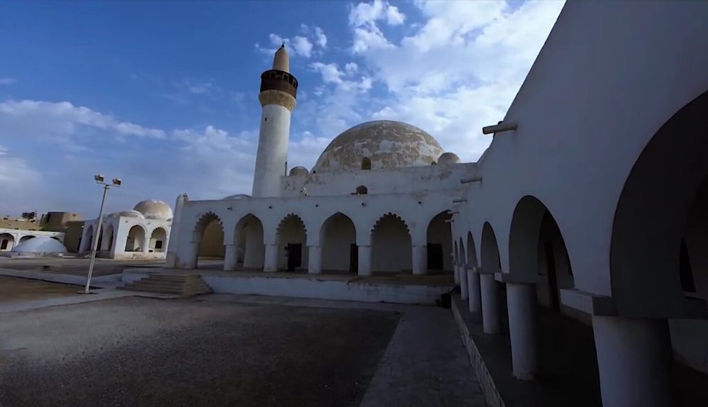 İbrahim Sarayı surları
