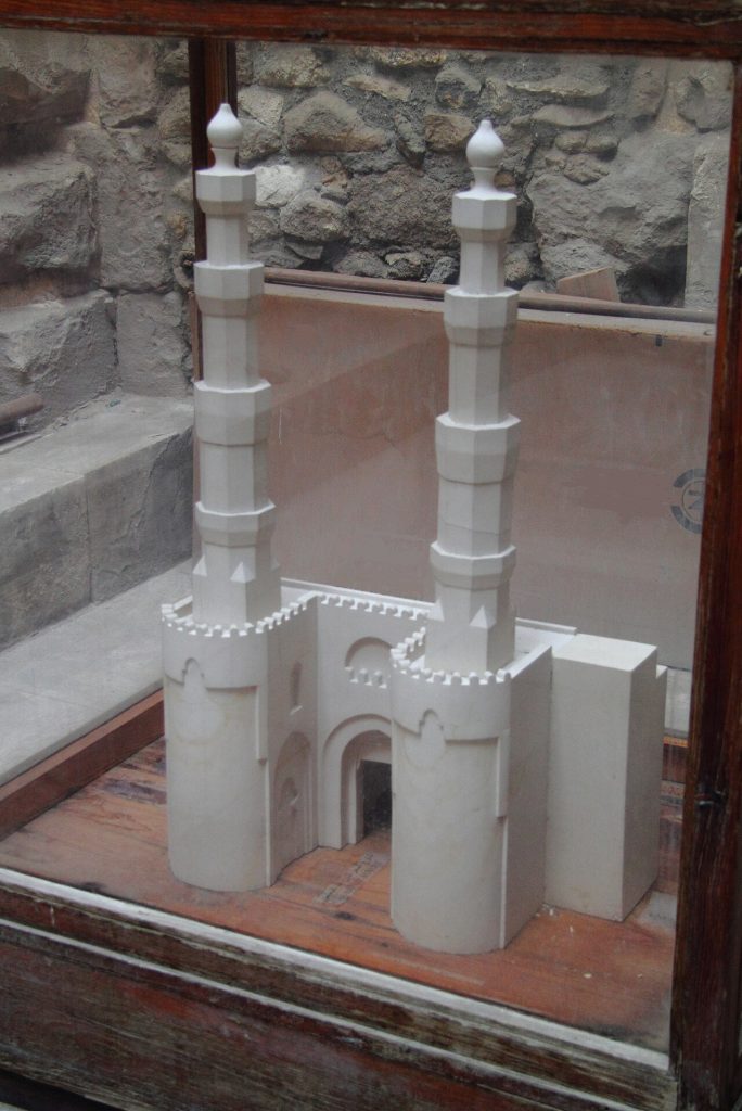 Bab Zuveyle yakından
