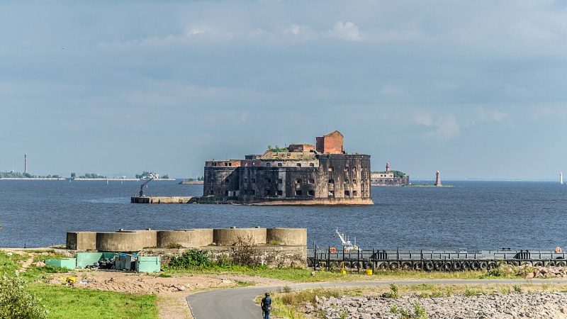 Kronştadt Kaleleri: Sankt Peterburg’un Denizdeki Kalkanı