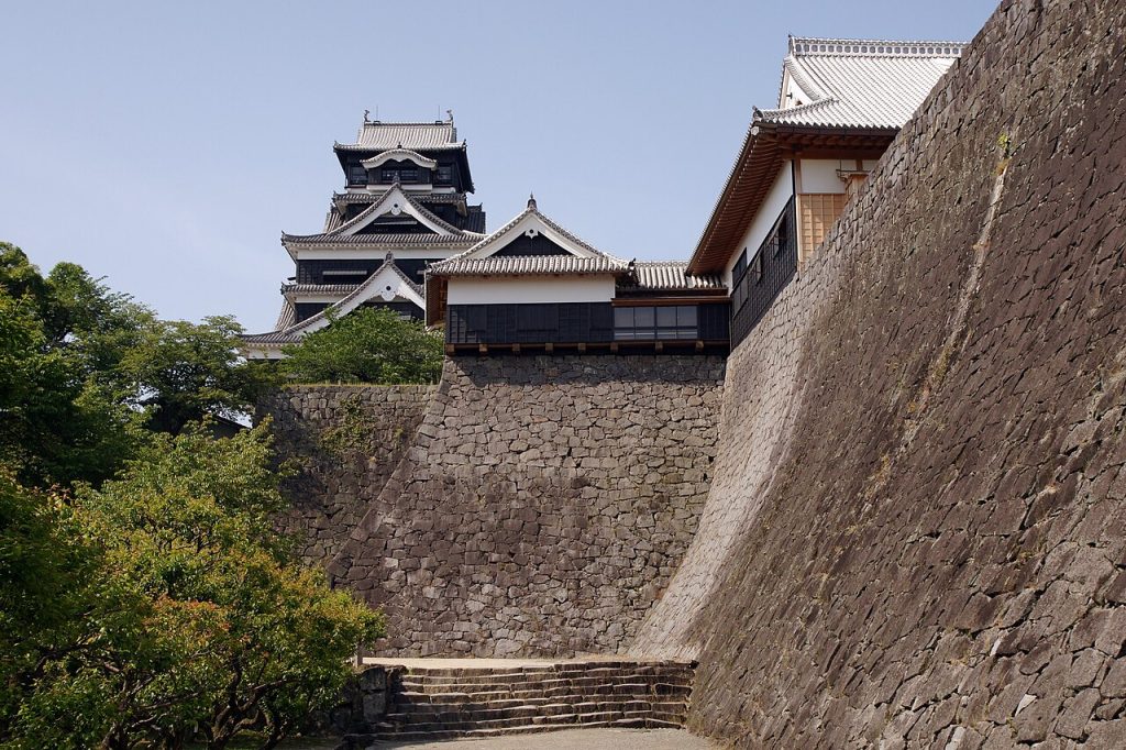 Kumamoto Kalesi taş duvarlar