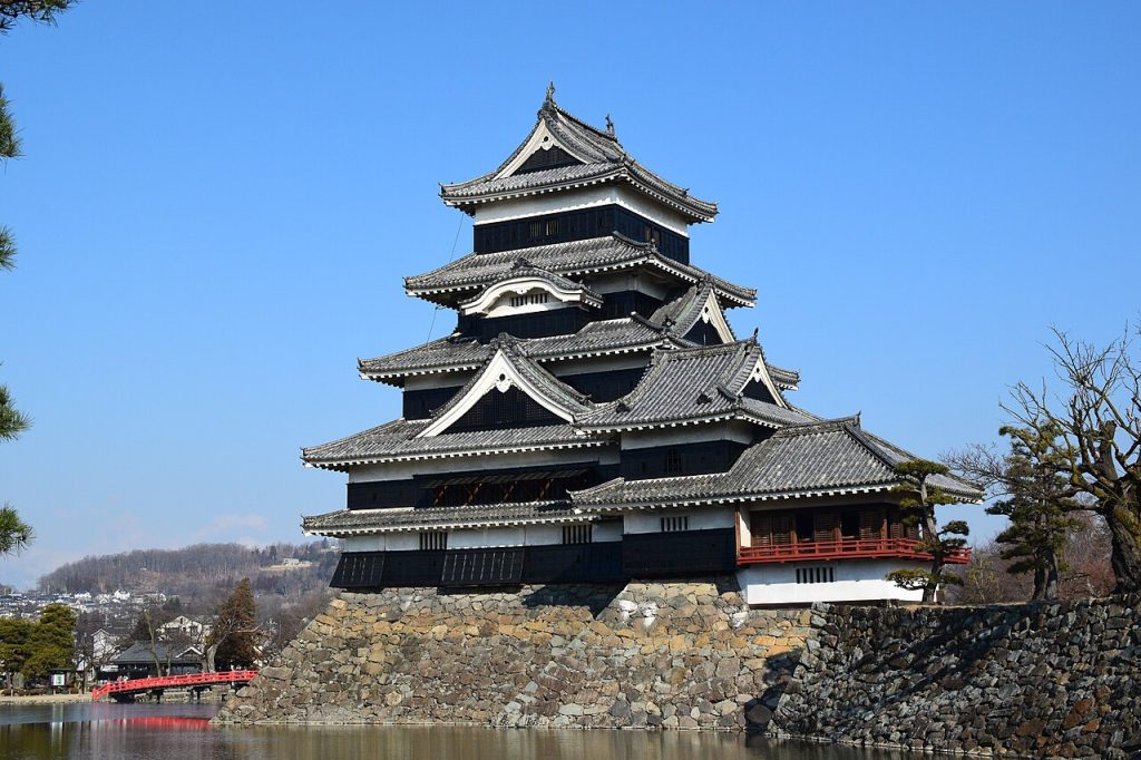 Matsumoto Kalesi ve Kuzey Alpler