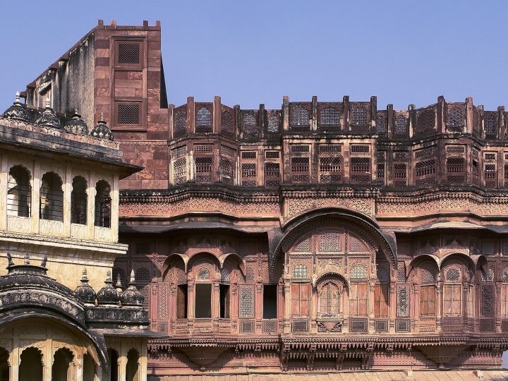 Mehrangarh Kalesi: Mavi Şehrin Üzerindeki Güneşin Kalesi