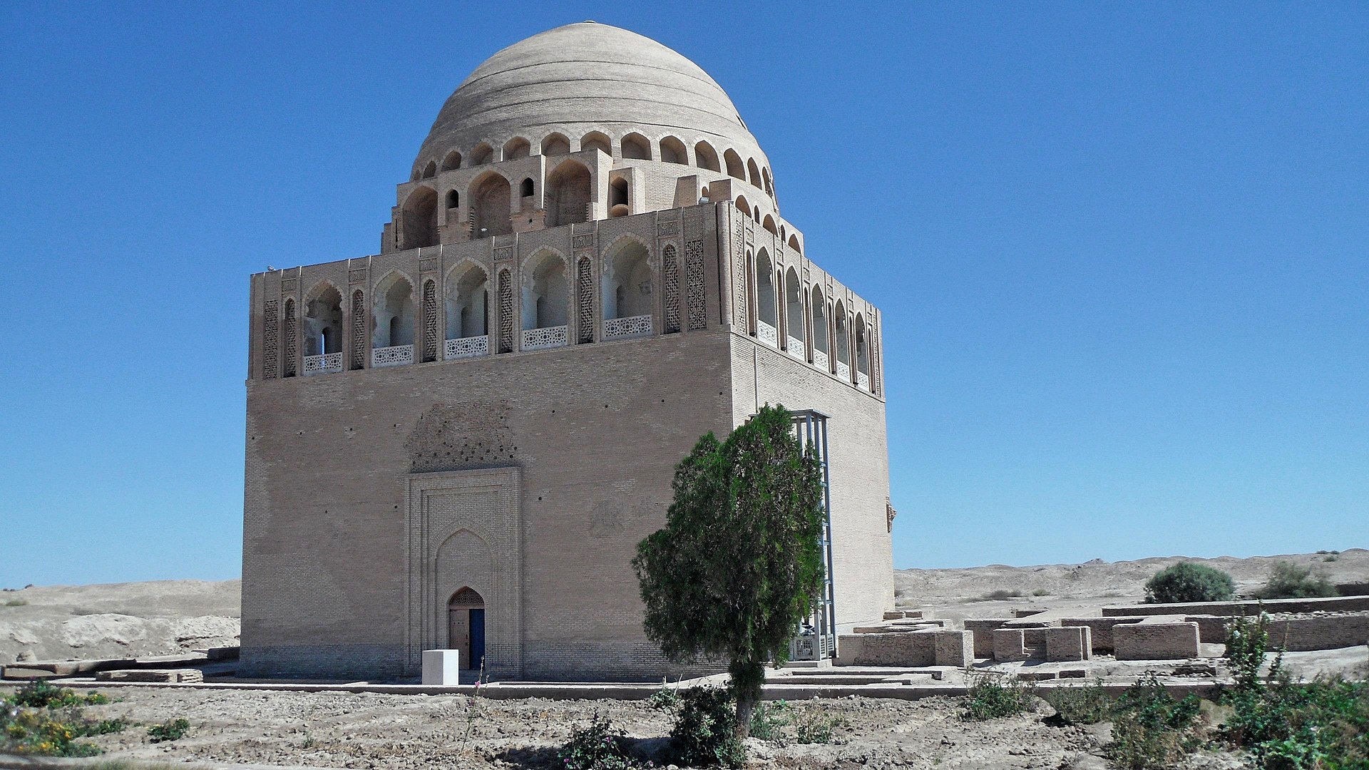 Sultan Sencer Türbesi