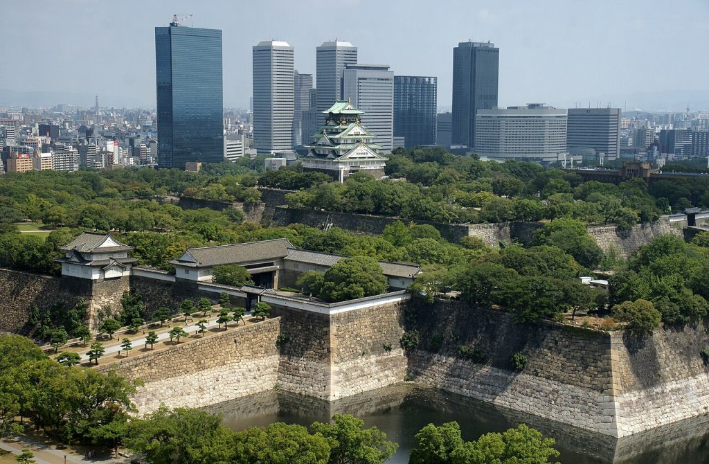 Osaka Kalesi ana kule