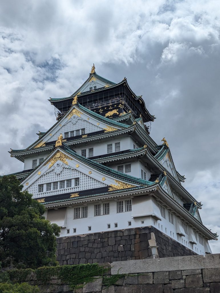 Osaka Kalesi yaz aylarında