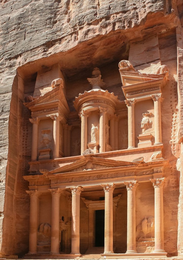 Petra Hazine Binası