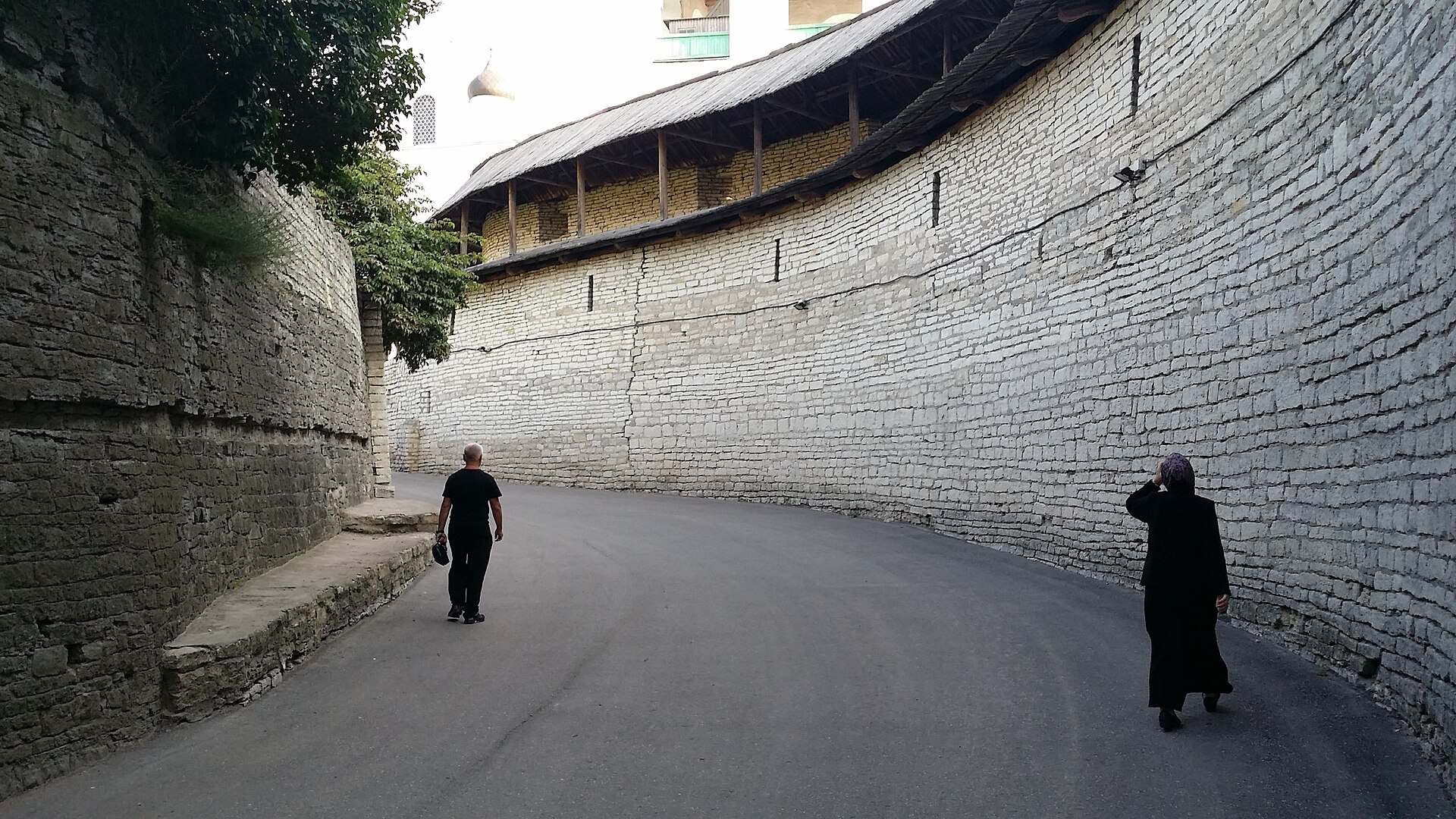 Pskov Kremlini Zahab geçidi