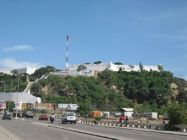 São Miguel Kalesi ve Ilha de Luanda: Angola Kıyısının Tarihî Kalesi