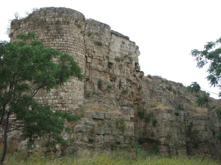 Sayda Kara Kalesi: Saint Louis Kalesi ve Sayda’nın Kara Savunması