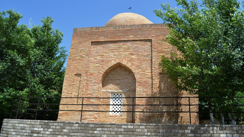 Sayram: Eski İsficab, Yesevî’nin Doğduğu Kale Şehir