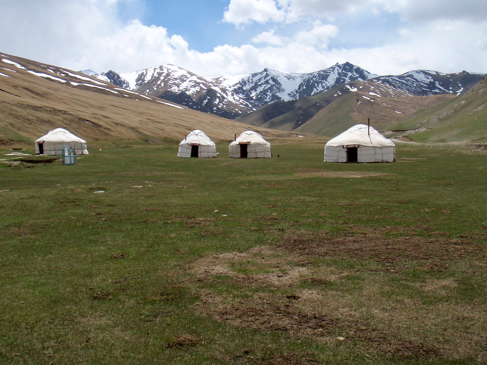 Taş Rabat yurt kampı