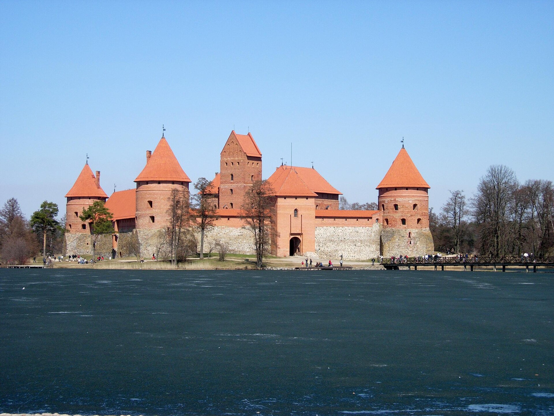 Trakai Kalesi'nin ön cephesi