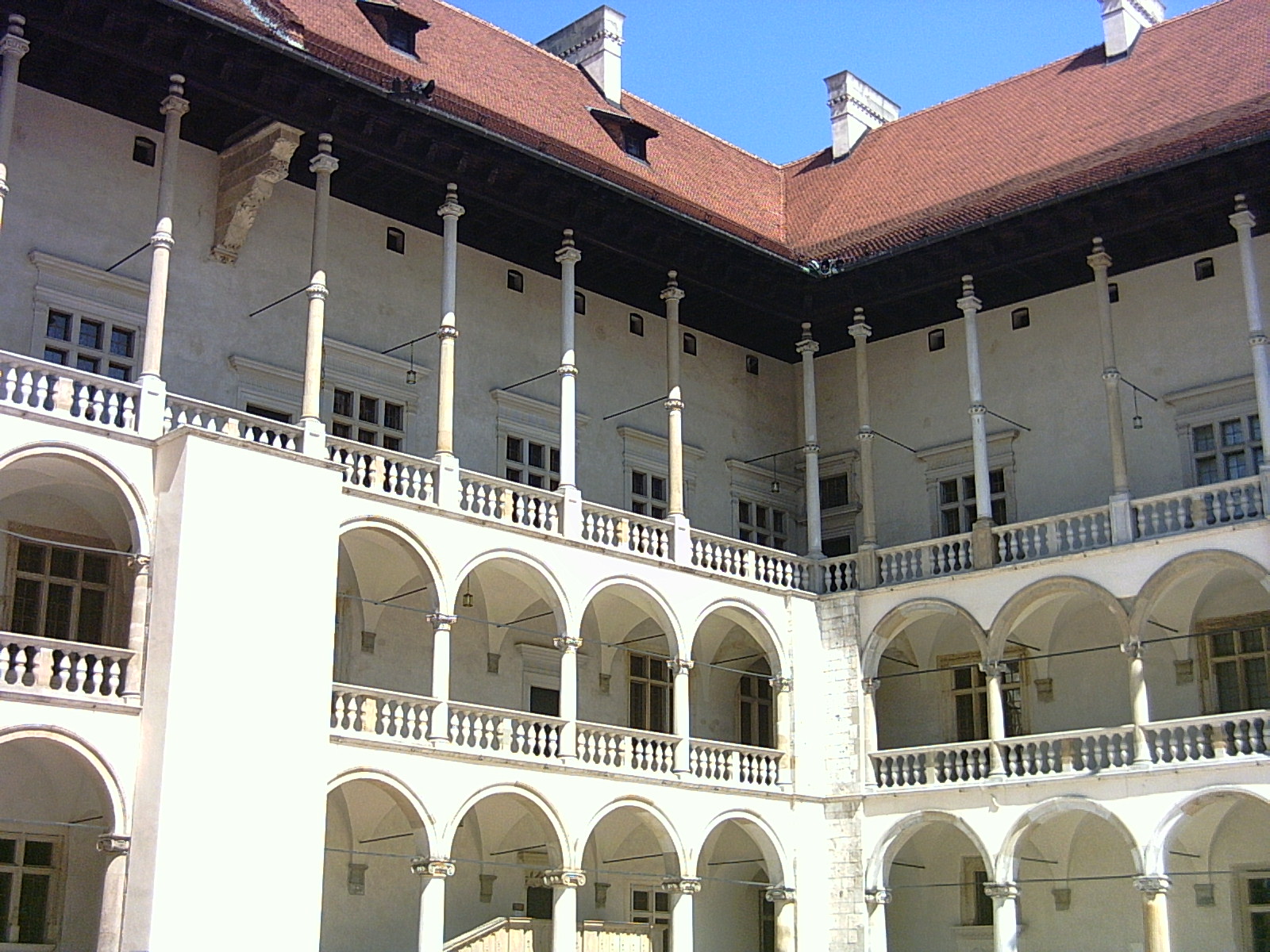 Wawel tepesinde Kraliyet Kalesi